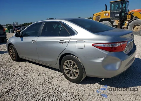 2016 Toyota Camry Le z USA, uszkodzony, nr VIN 4T1BF1FK7GU162969